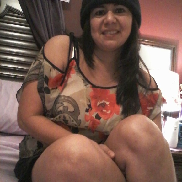 Meet your Posher, Yadira - Picture 3 of 4